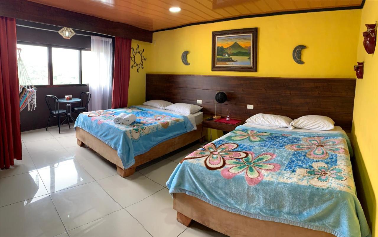 Cabinas Vista Al Golfo モンテベルデ エクステリア 写真