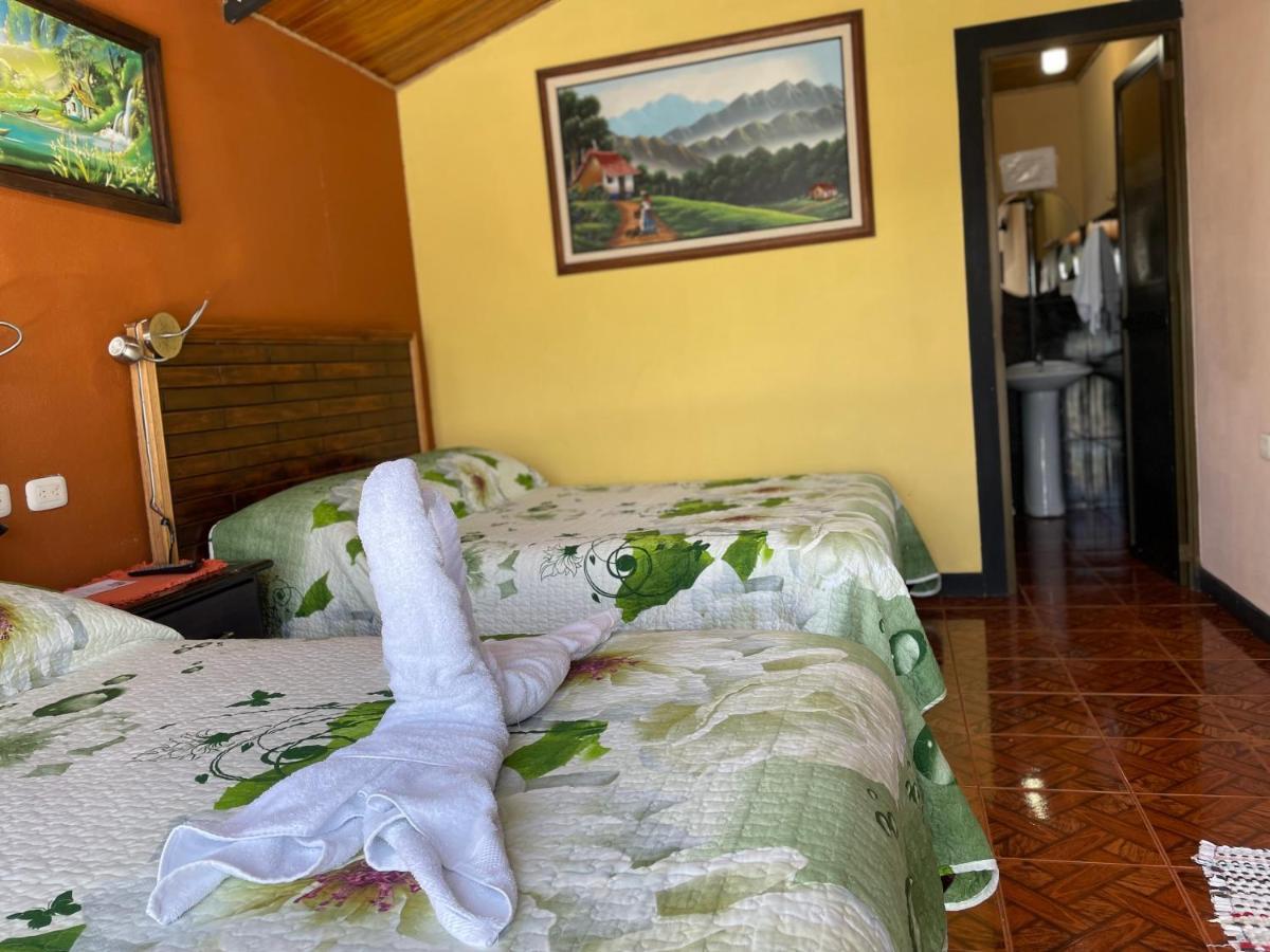Cabinas Vista Al Golfo モンテベルデ エクステリア 写真