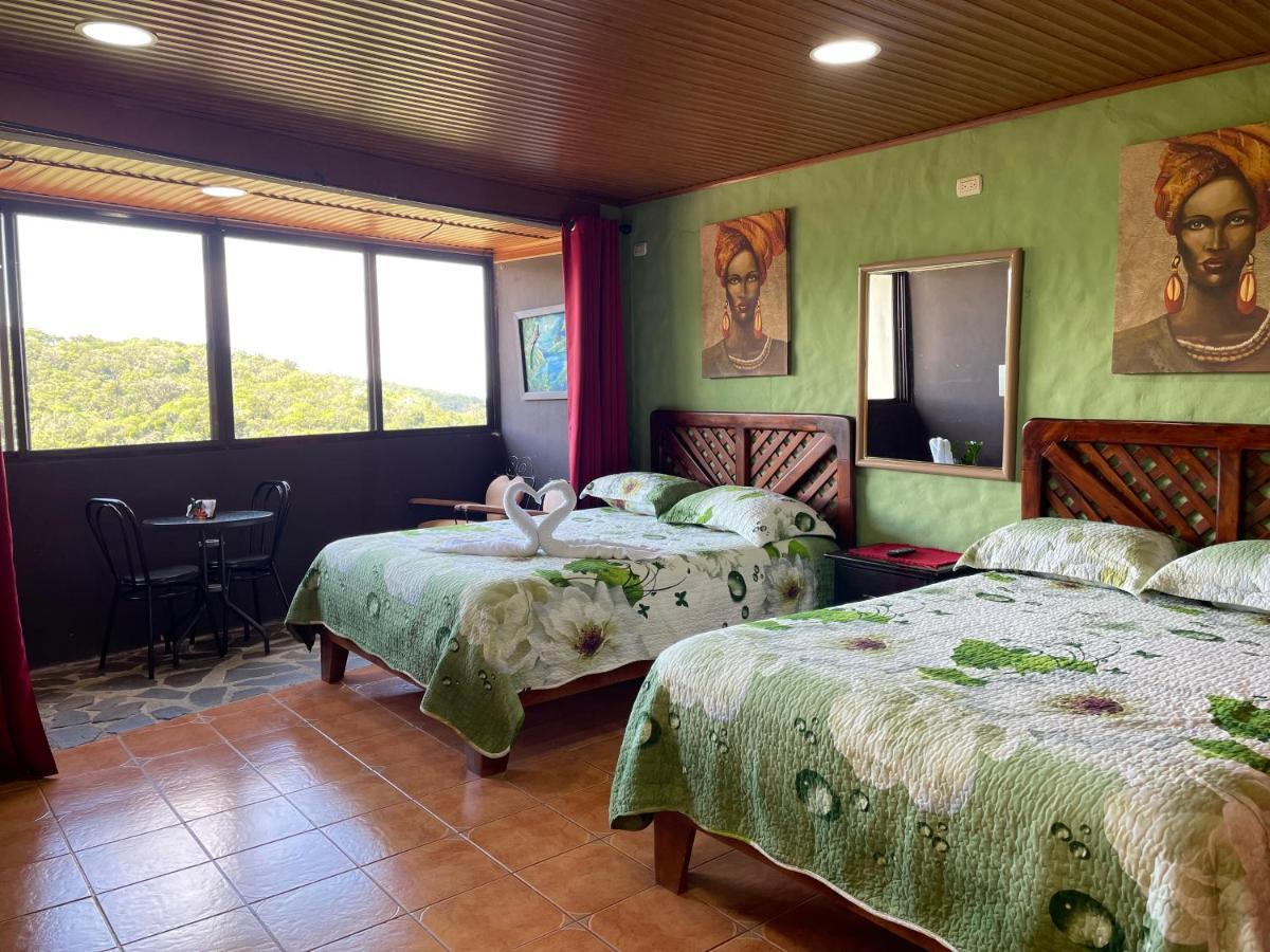 Cabinas Vista Al Golfo モンテベルデ エクステリア 写真