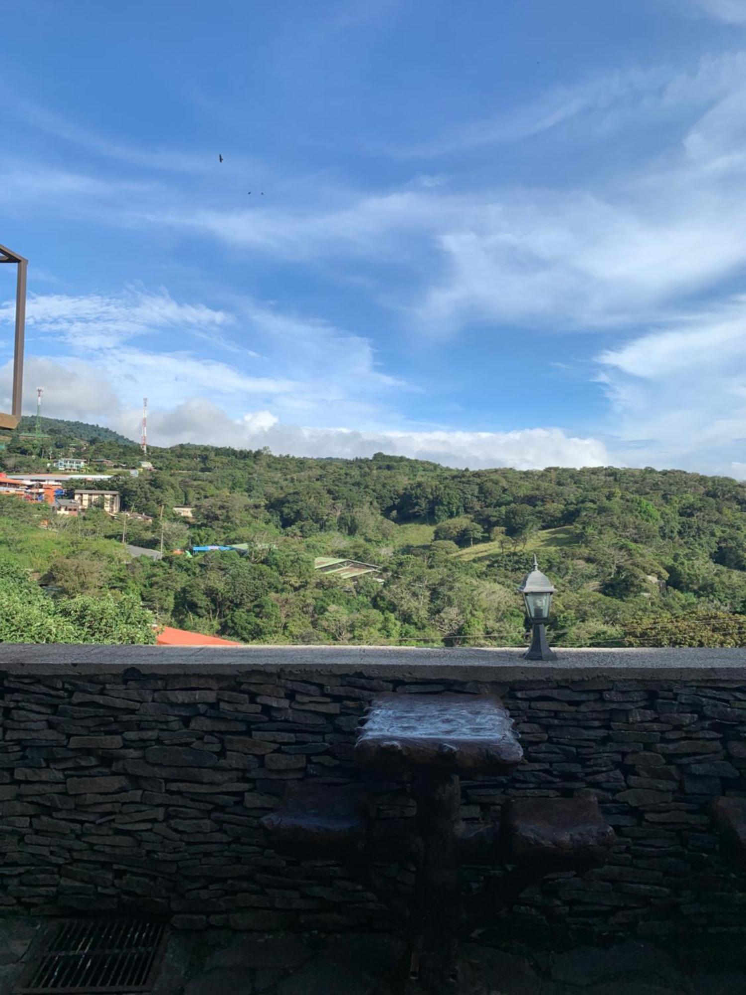 Cabinas Vista Al Golfo モンテベルデ エクステリア 写真