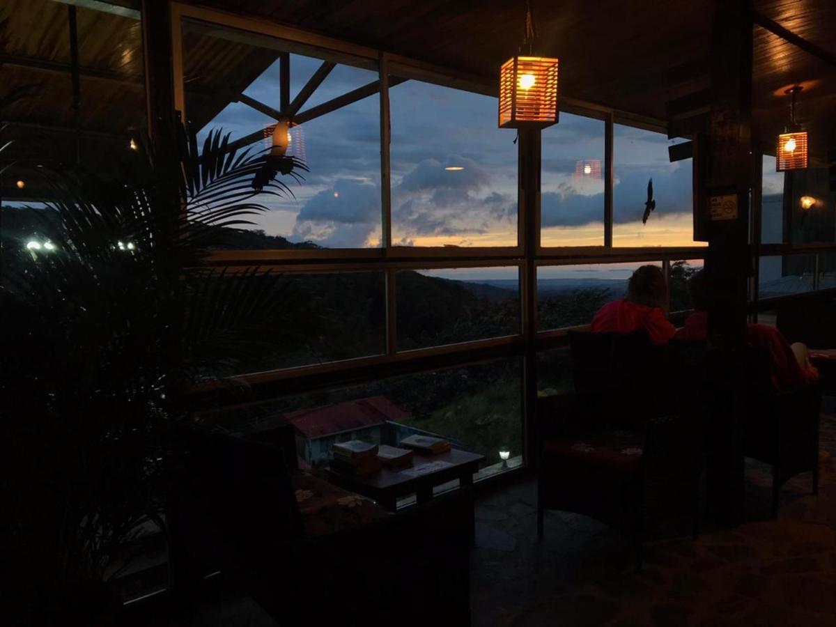 Cabinas Vista Al Golfo モンテベルデ エクステリア 写真