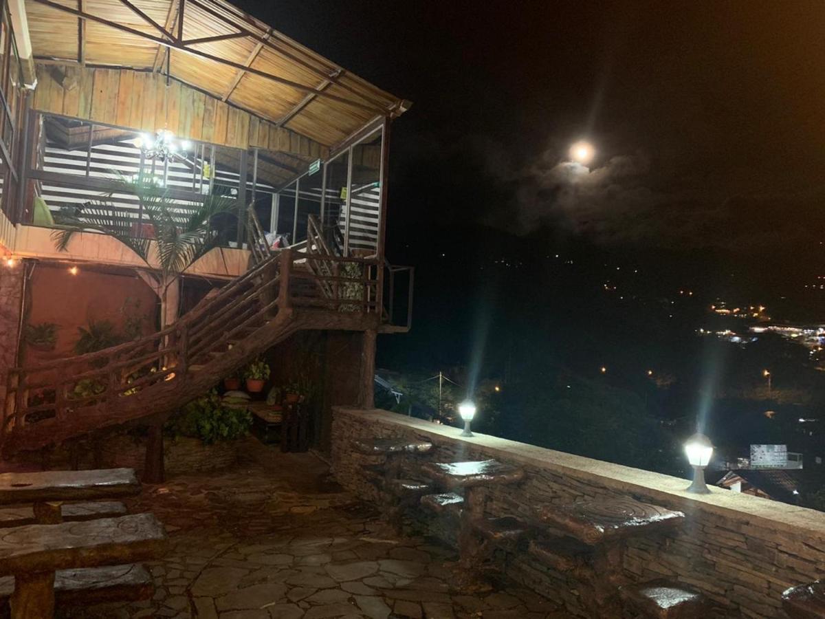 Cabinas Vista Al Golfo モンテベルデ エクステリア 写真